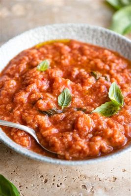  Pappa al Pomodoro: A Symphony of Sunshine and Rustic Simplicity 